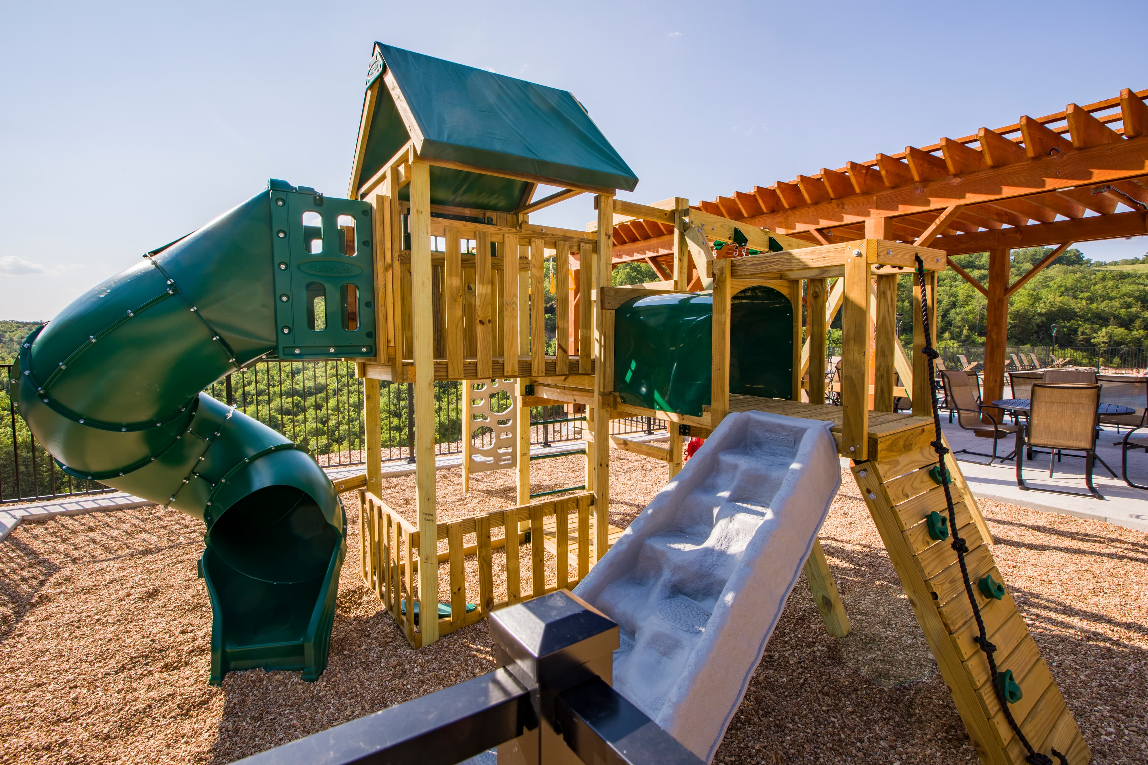 Chateau Cove photo 4