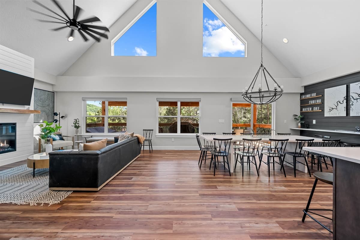 Open living space with modern decor will suit your family or friend group perfectly.