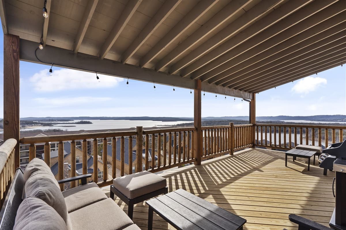 Walk out patio with one of the best views in Branson!