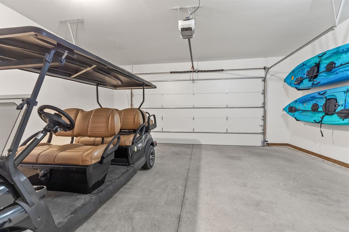 Golf cart and 2 Kayaks included with your home!