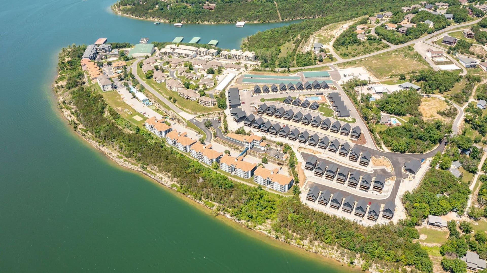 Aerial view of Rocky Shores with the Beth's Breakaways homes marked